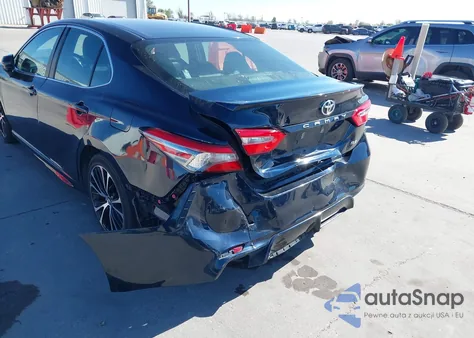 2018 Toyota Camry Se z USA, uszkodzony, nr VIN 4T1B11HK3JU637018